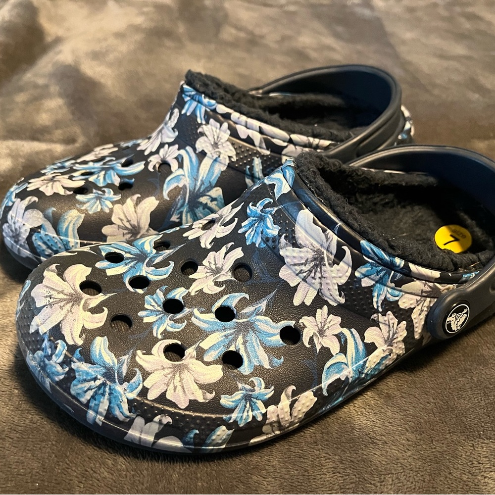 CROCS Blue and Black Slippers with Perforated Design